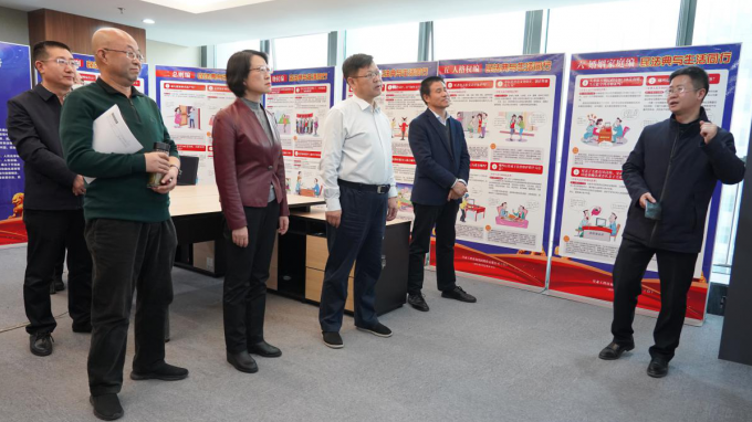 宪法宣传周丨开云网页版页面登录组织开展2021年“宪法进企业主题日”活动