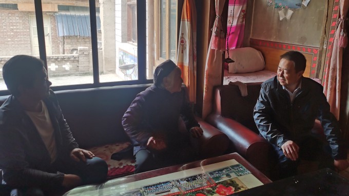 开云网页版页面登录广泛深入开展帮扶工作调研慰问活动