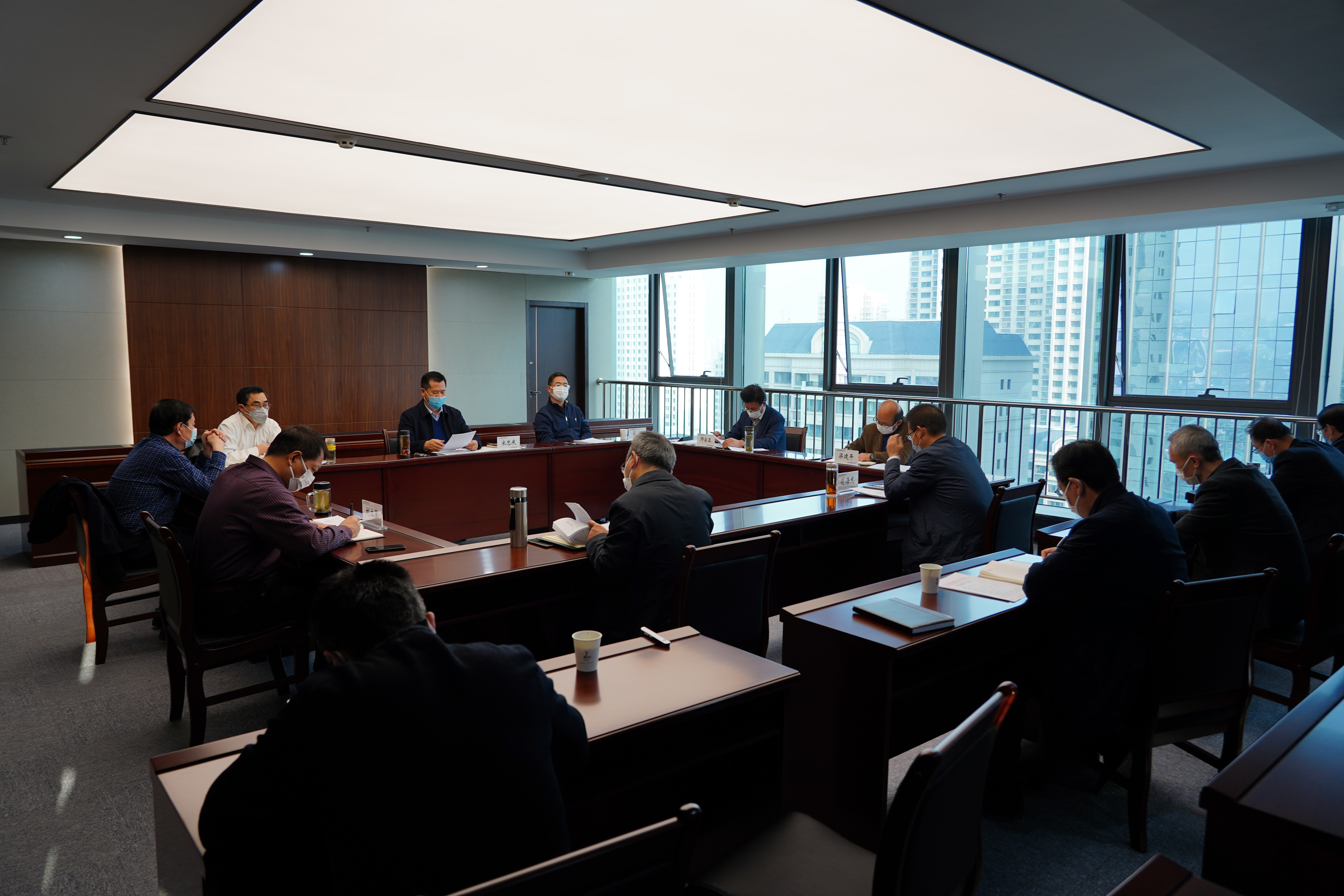 开云网页版页面登录组织召开2020年党委理论学习<br/>中心组第一次集体学习(扩大)会